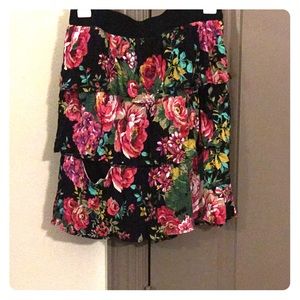 👛 CCO Final Price 👛 - Coco Bianco Skirt